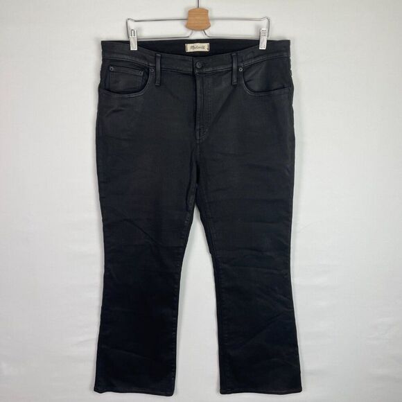Madewell Mid Rise Kick Out Flare Crop Jeans in True Black Wash Coated Edition 33 - Picture 2 of 8